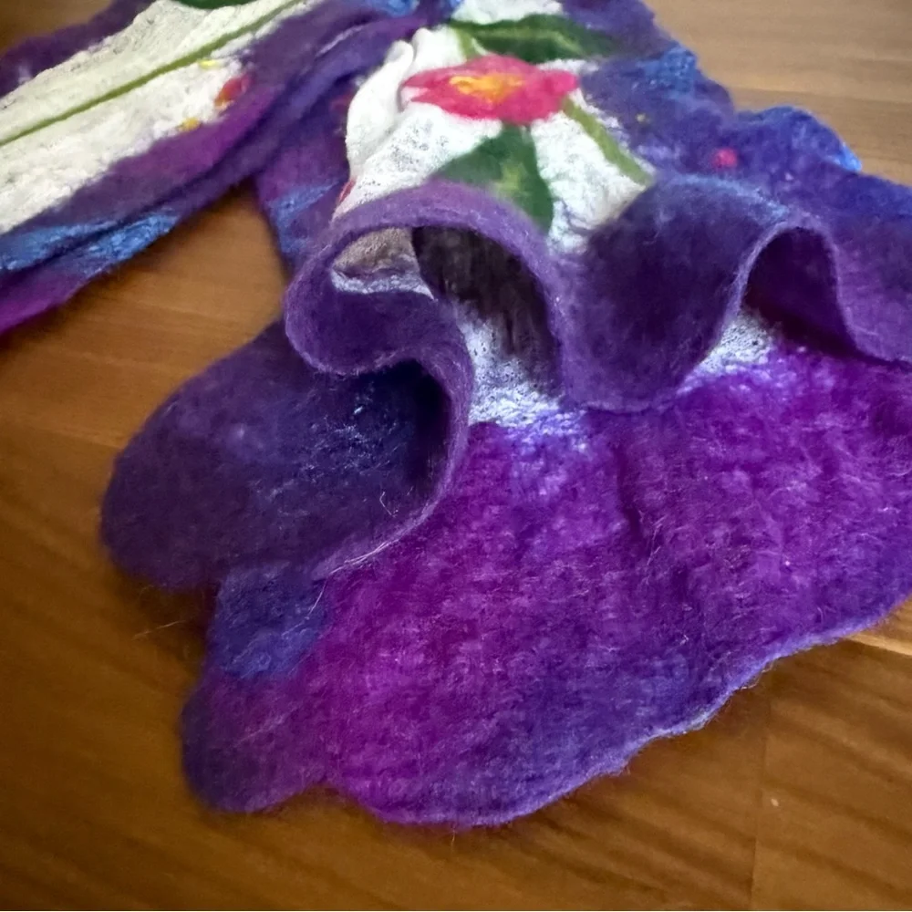 Handmade FANTASY FLOWER NUNO FELT SCARF in Purple and Pink